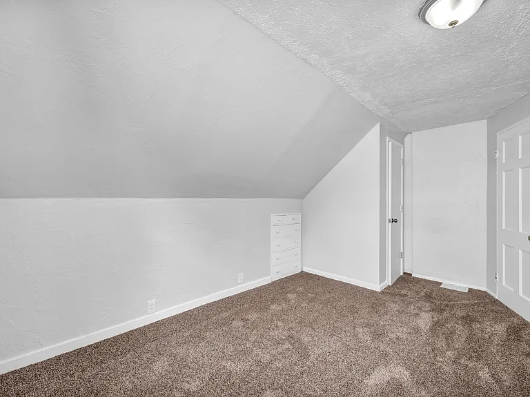 5505 South Blvd — Photo 24