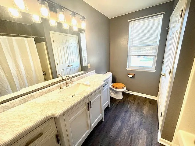 3 bed, 1.5 bath, 1395 sqft, $2,295 — Photo 4
