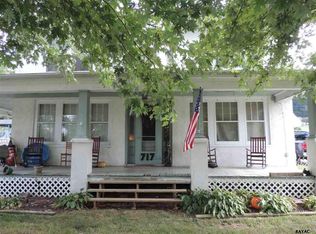717 Market St, Mount Wolf, PA 17347