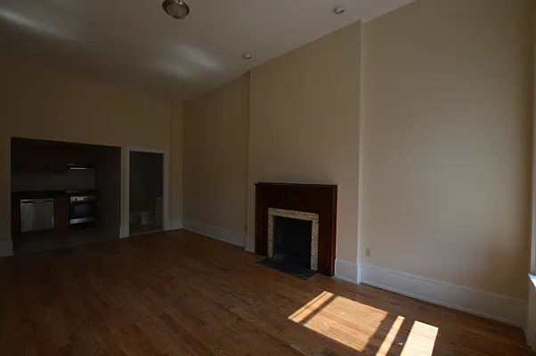 Rented by City Stop Realty | media 12