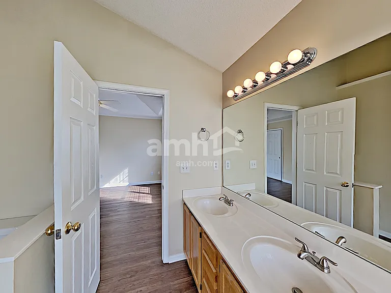 4473 High Gate Dr NW — Photo 11
