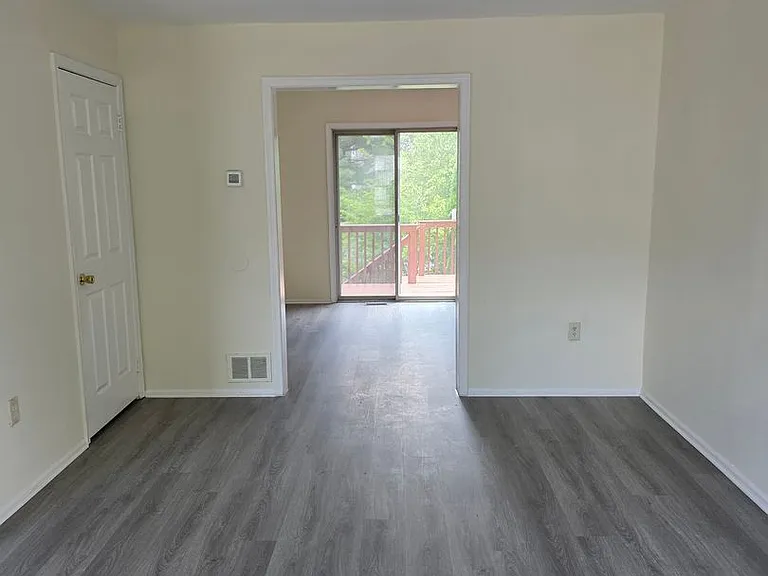 13 Farland Way — Photo 5