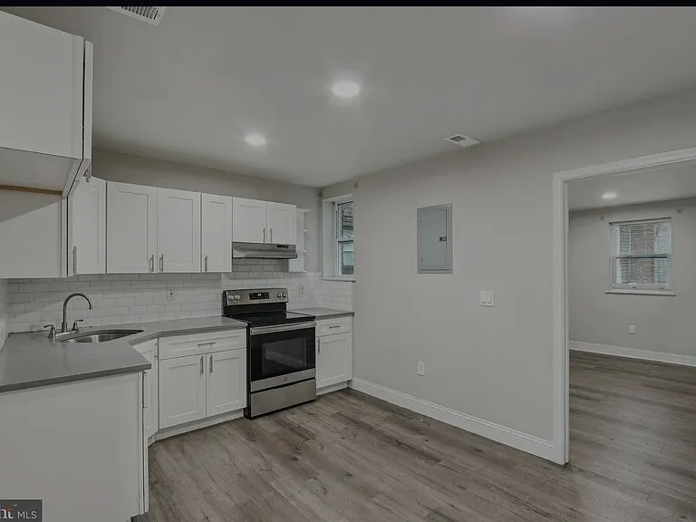5425 Ridgewood St #2 — Photo 2