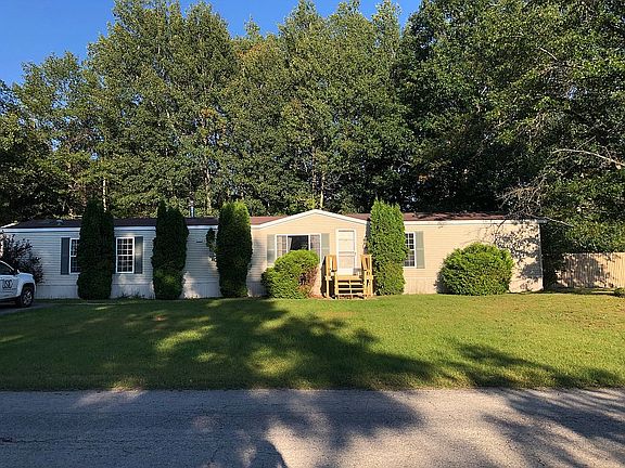 2nd image of 1 Pinewood Dr