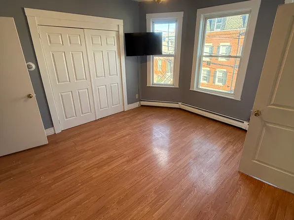 (undisclosed Address), Somerville, MA 02145