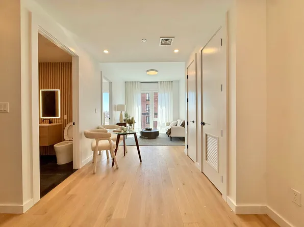 960 Pacific Street image 1 of 15