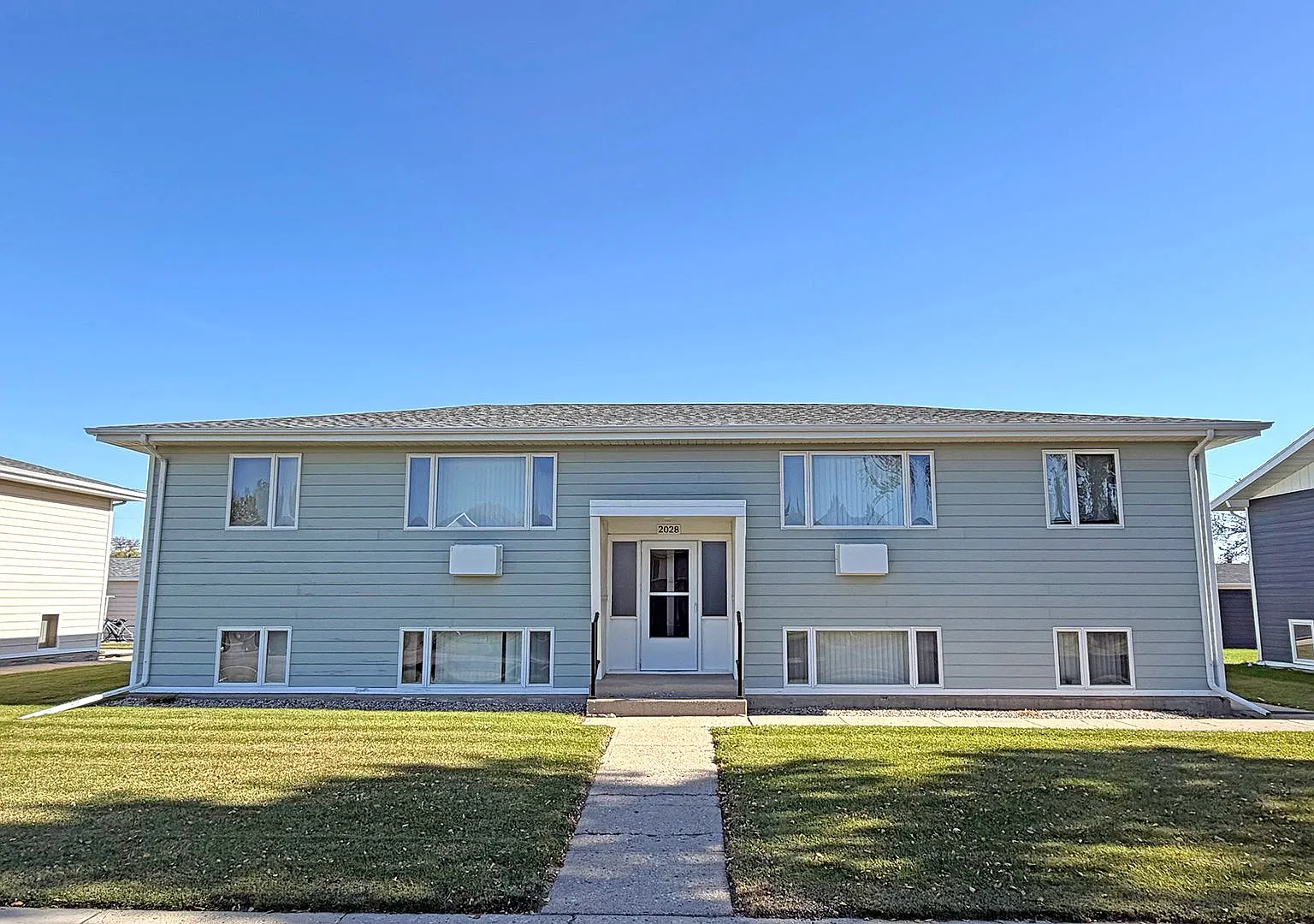Cozy 4-Plex's Located on Minot's North Hill! 2028-2048 5th Street NW — Photo 3
