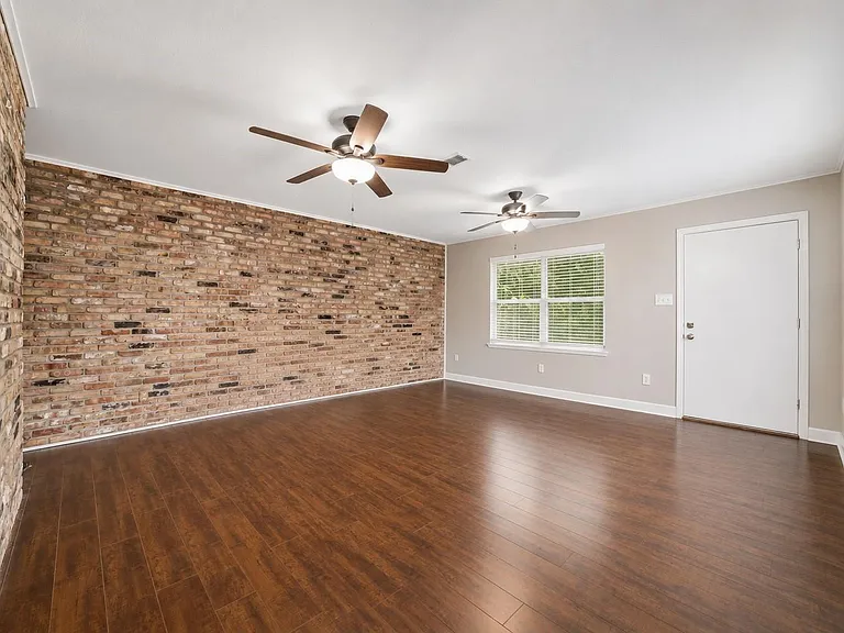 5731 Cheltenham Dr — Photo 14