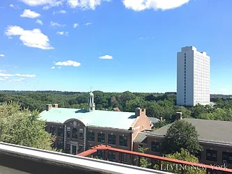 Rented by Living New York