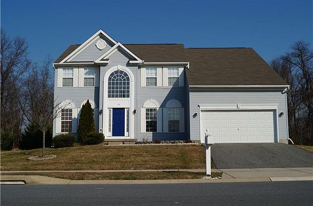 1st image of 10 Calvarese Dr