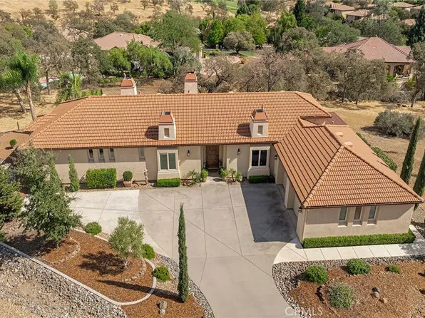 805 Whispering Winds Ln, Chico, CA 95928