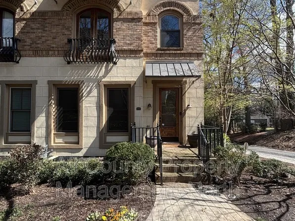 395 Laurent St NW, Atlanta, GA 30318