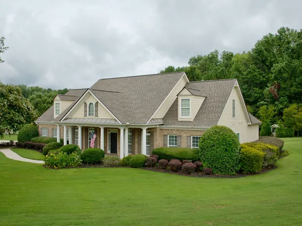 1530 Whitlow View Dr, Bishop, GA 30621