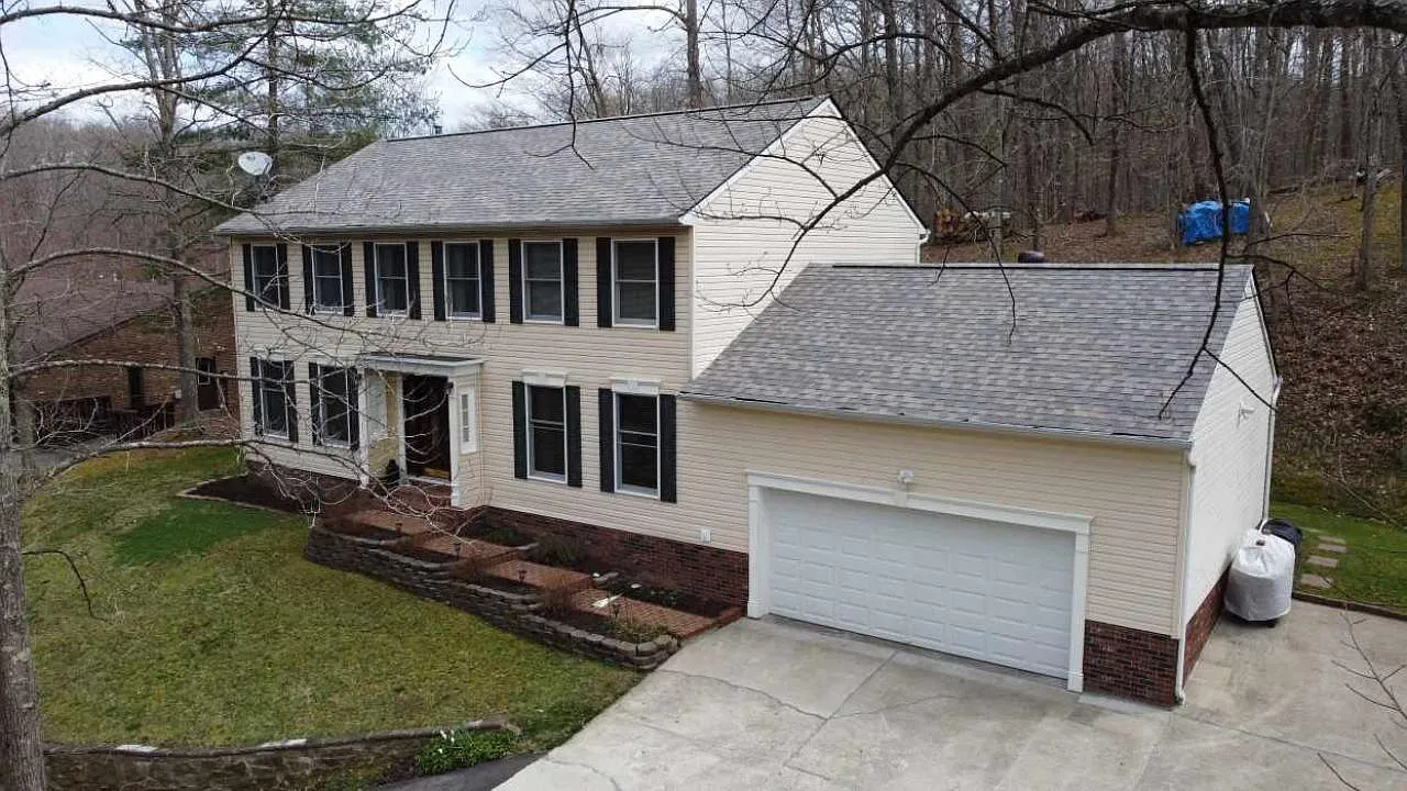 5644 Shawnee Dr photo 1
