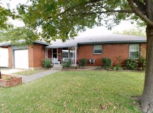 1912 Old Gate Ln, Garland, TX 75042