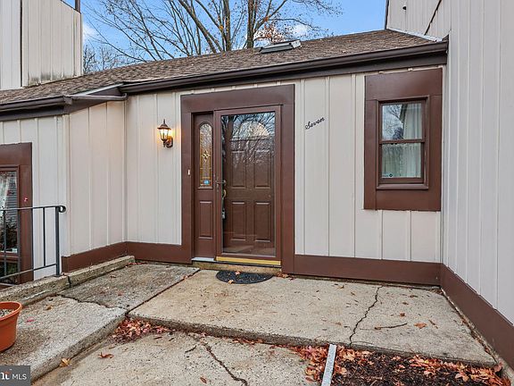 4th image of 7 Brentwood Ct