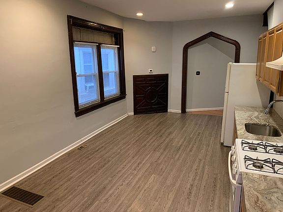4th image of 5104 Wayne Ave Floor 1