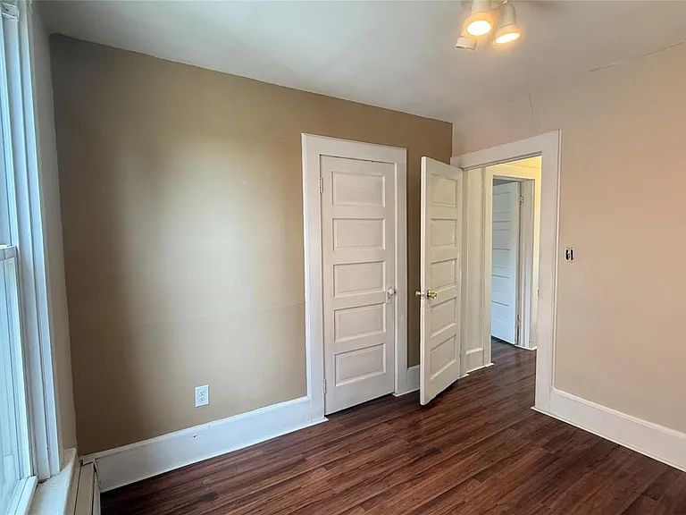 112 Murray Ave — Photo 14