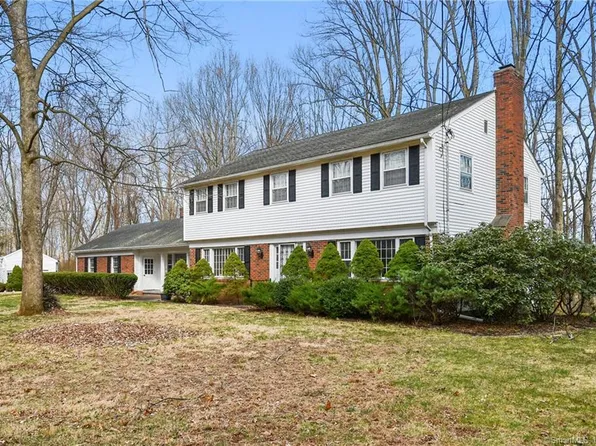 551 Brownstone Ridge, Meriden, CT 06451