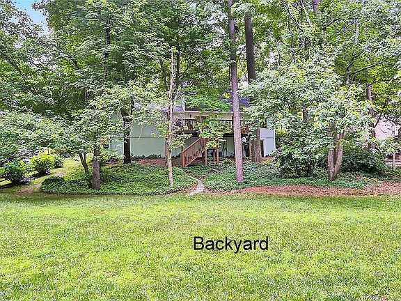 3rd image of 635 Sailwind Dr