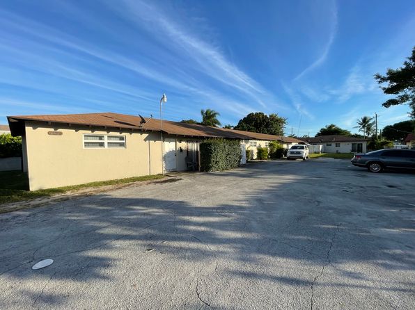 1500 Forest Hill Blvd #1