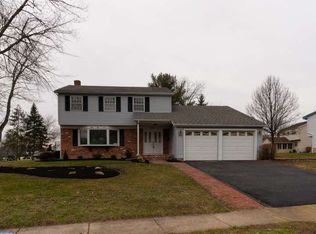 855 Upton Way, Somerdale, NJ 08083