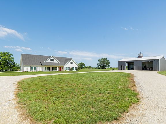5th image of 121 County Road 2571