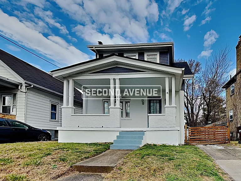 1804 Waltham Ave — Photo 1