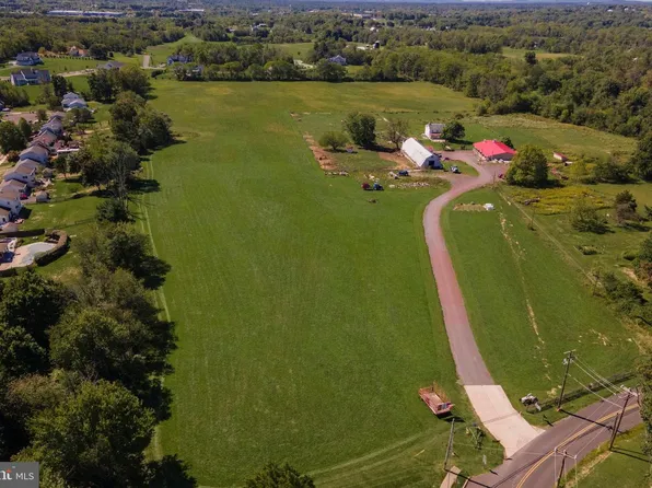 66 Sellersville Rd, Chalfont, PA 18914