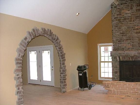 Stone archway accents