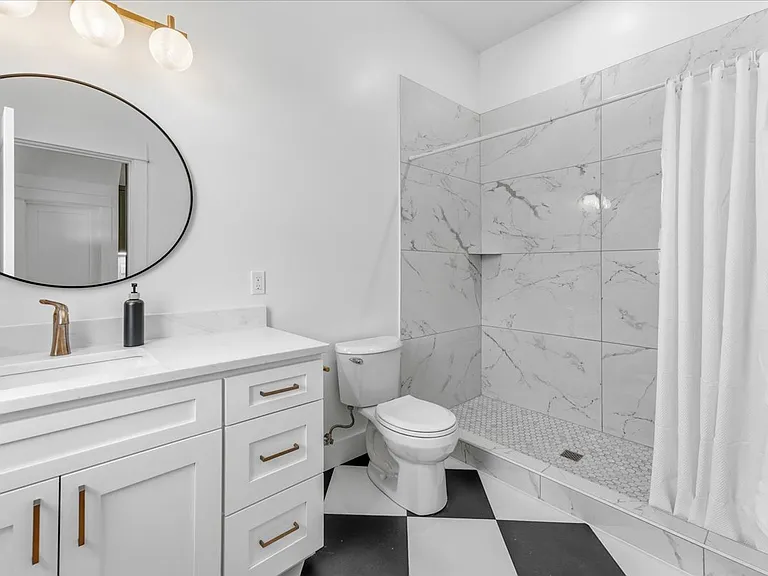 4535 NE Cleveland Ave — Photo 13