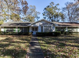 1220 Sandwood Ln, Beaumont, TX 77706