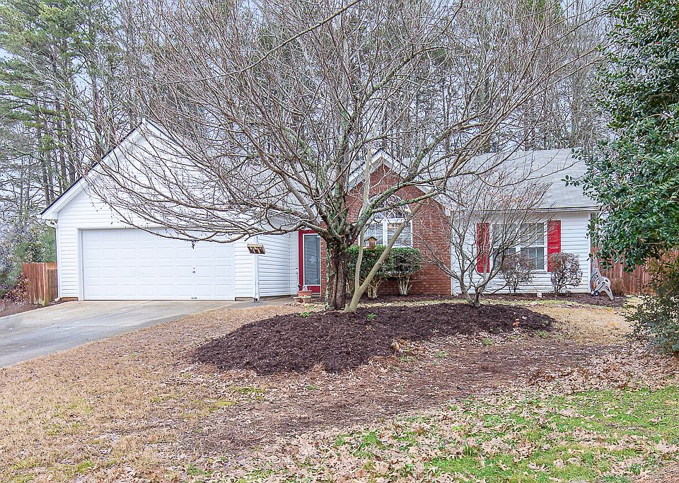 1st image of 61 Winding Creek Ct