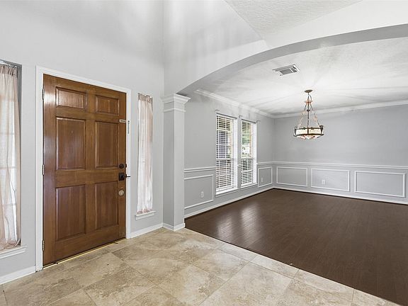 3rd image of 24815 Butterwick Dr