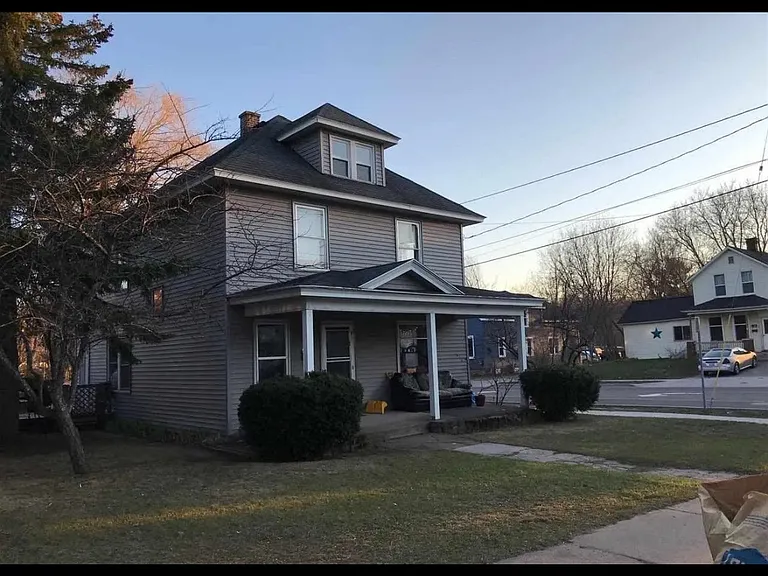539 Rock St — Photo 1