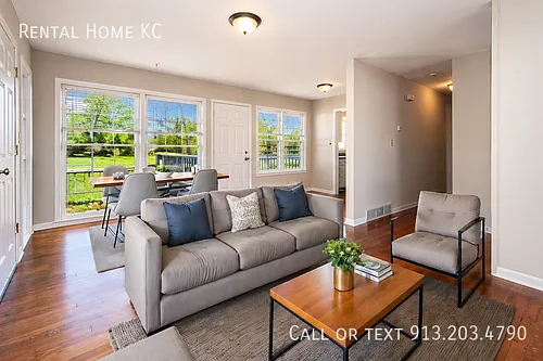 9427 Gillette St — Photo 3