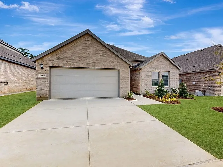 3316 Coronation Ct — Photo 3