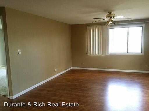4th image of 927 Sagamore Dr