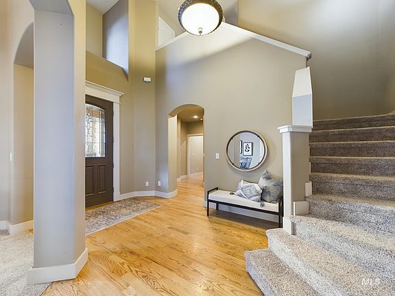 4th image of 1641 Shire Ln