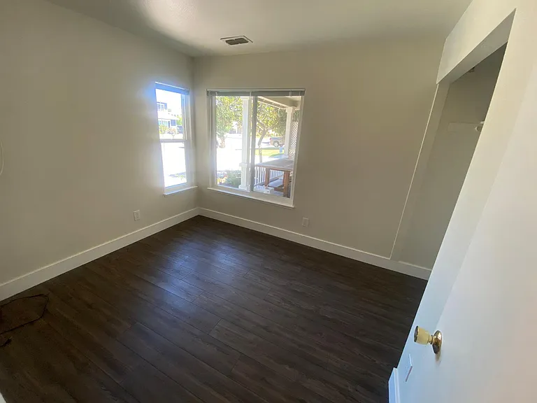 Stone Creek Dr — Photo 33