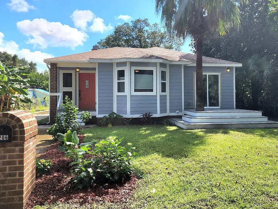 206 Berry Rd