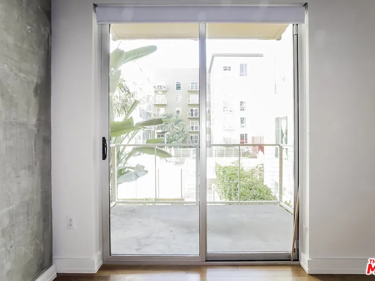 645 W 9th St #343 — Photo 14