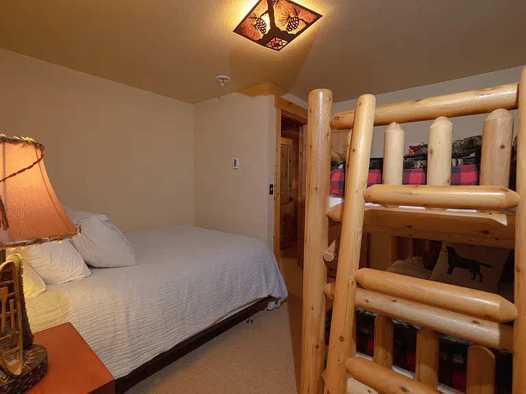 5650 N Deyo Ln — Photo 25