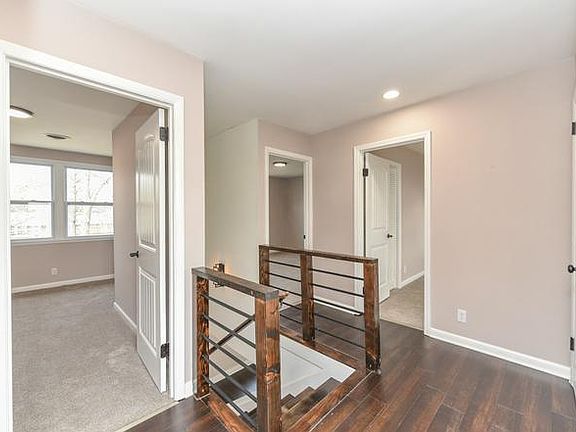 4th image of 248 Bell Rd