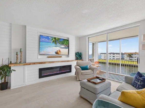100 Paradise Harbour Boulevard #307, North Palm Beach, FL 33408