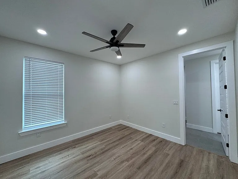 355 County Line Rd — Photo 12
