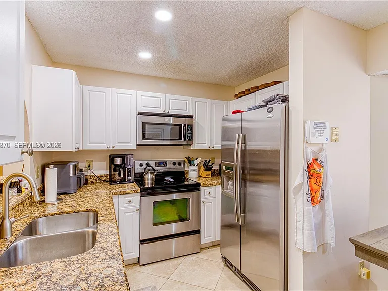 11415 Lakeview Dr #2-D — Photo 14