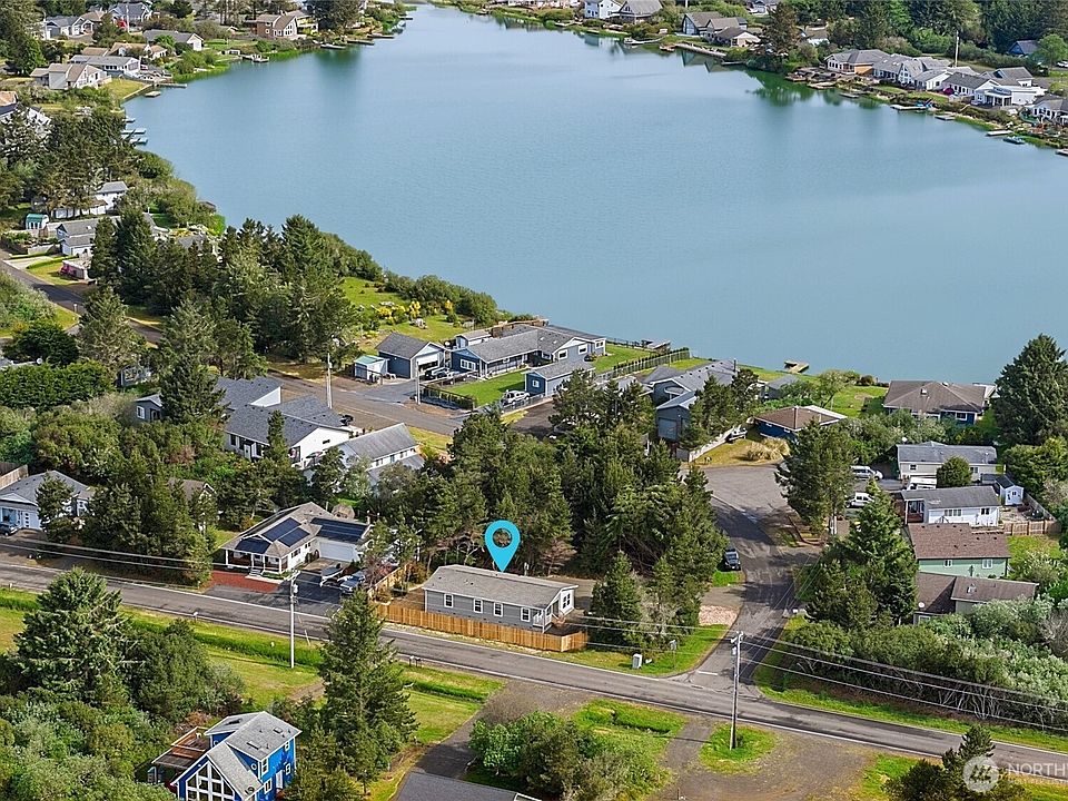 1st image of 300 Marine View Drive SW