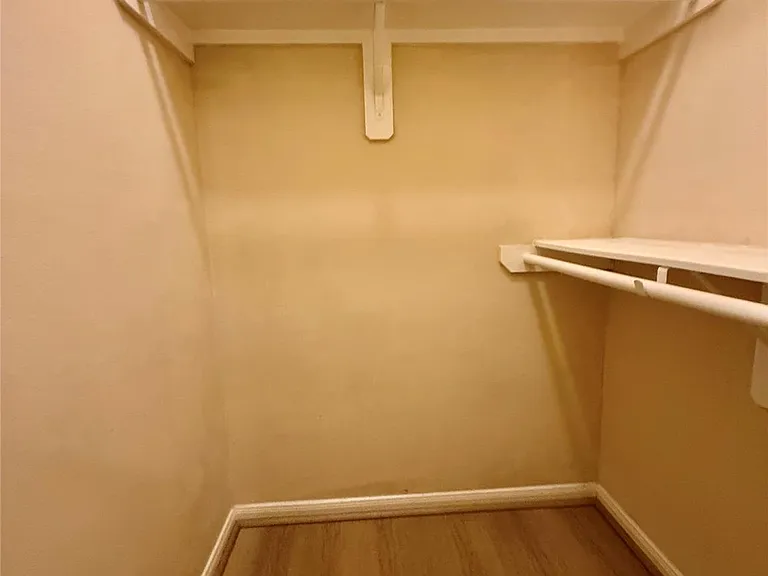 8206 Malago Point Dr — Photo 21