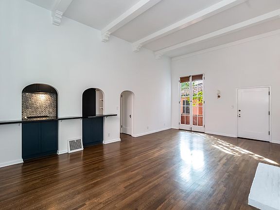 5th image of 1903 Orchid Ave #6909-1/2